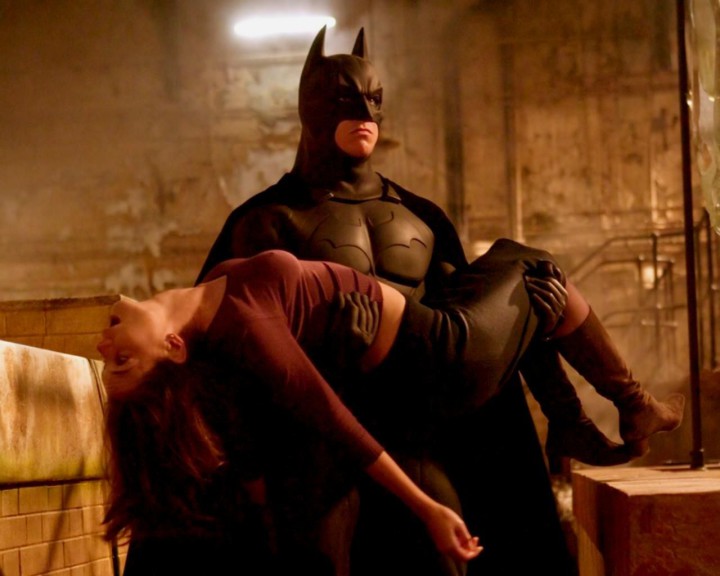 Batman sauve une femme