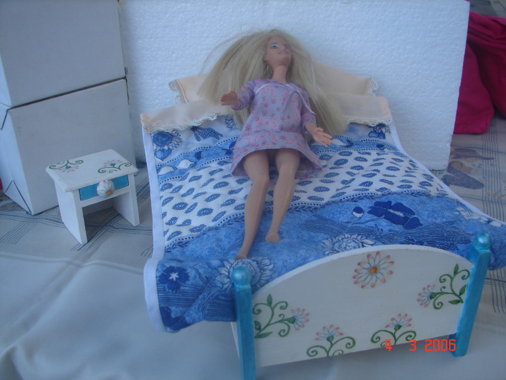 Barbie au lit